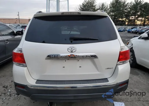 2011 Toyota Highlander Base из США, поврежденный, VIN 5TDBK3EH7BS082957